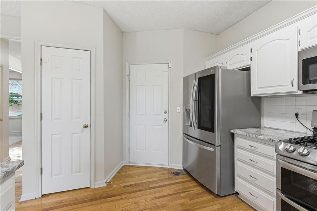 15009 Horton Street — photo 20