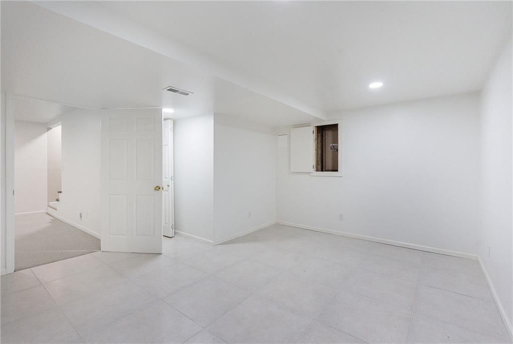 15009 Horton Street — photo 41