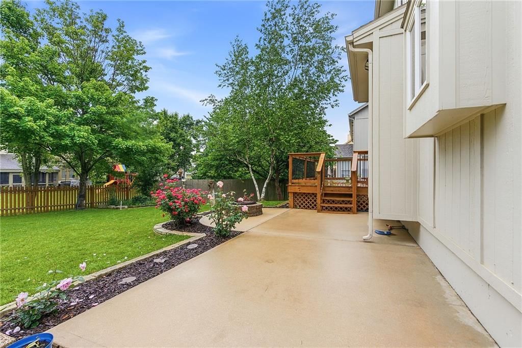 15009 Horton Street — photo 46
