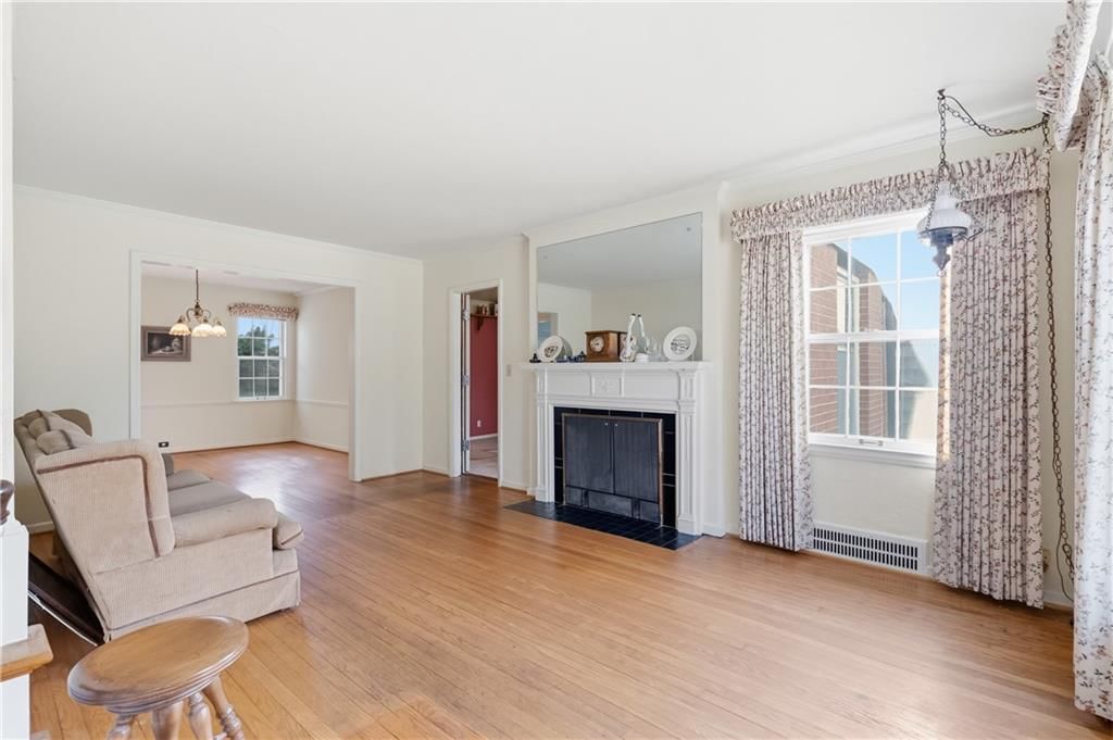 500 E 66th Terrace — photo 6
