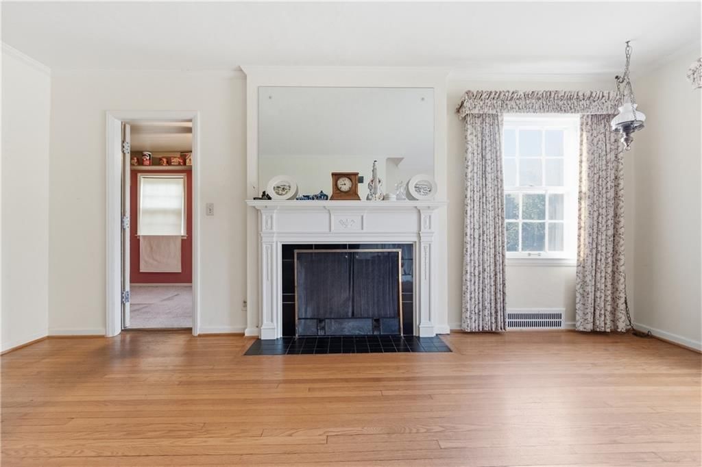 500 E 66th Terrace — photo 8