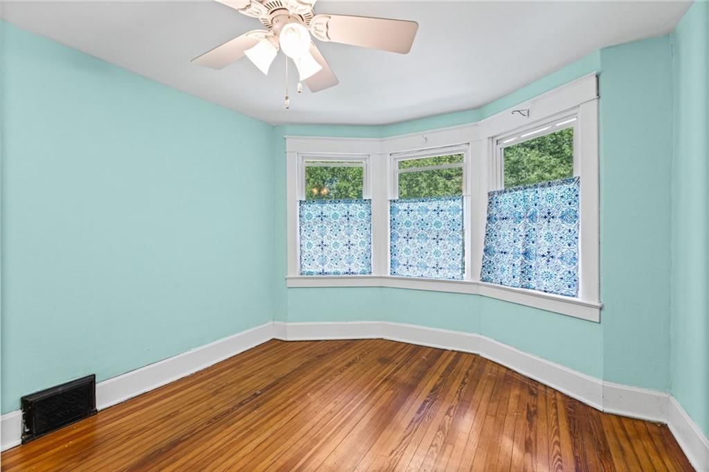 3552 Genessee Street — photo 16