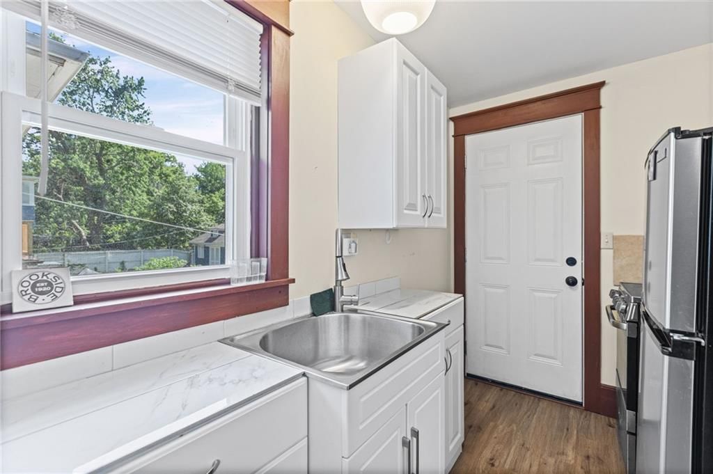 3552 Genessee Street — photo 22