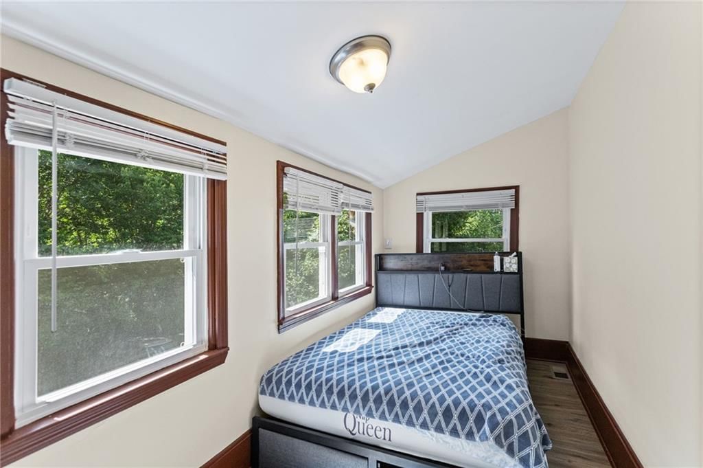 3552 Genessee Street — photo 23
