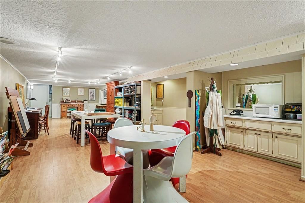 2 W Bridlespur Terrace — photo 25
