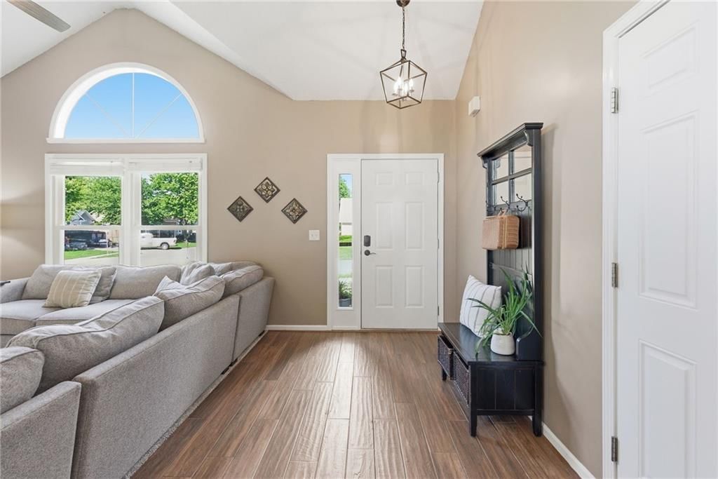 15730 S Kenwood Street — photo 5