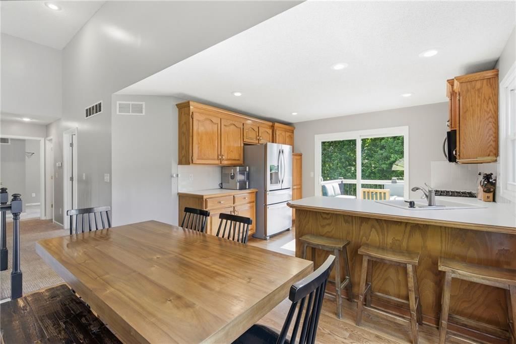 15730 S Kenwood Street — photo 18