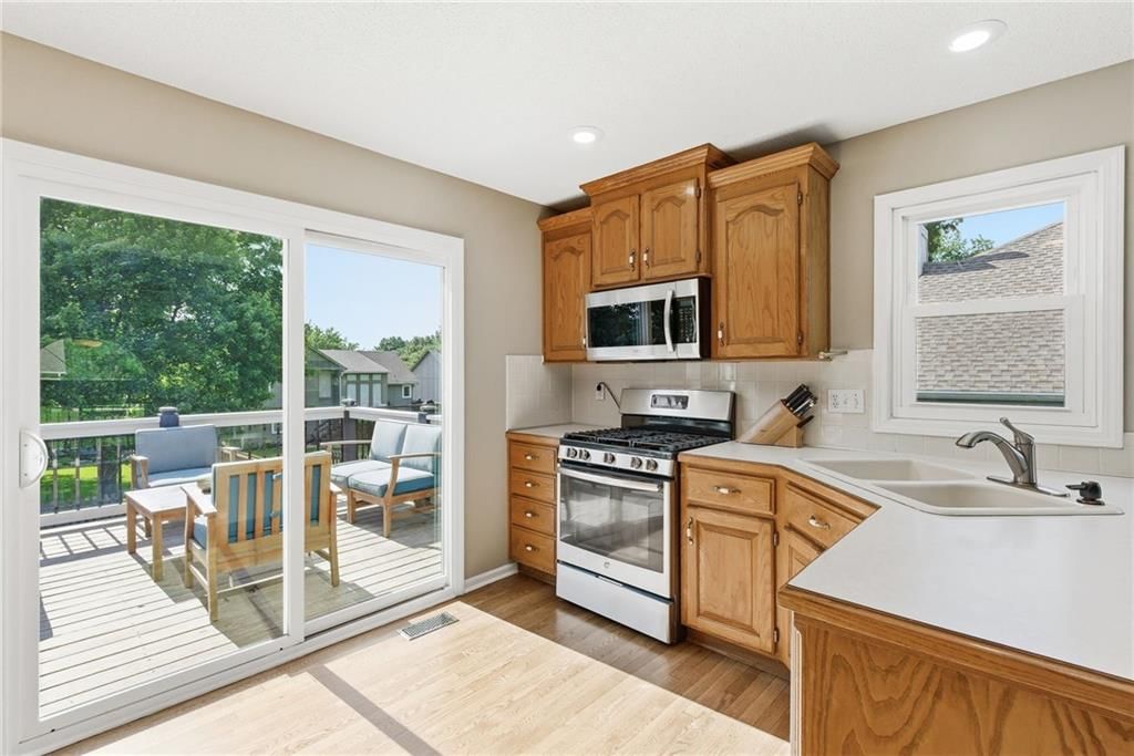 15730 S Kenwood Street — photo 22