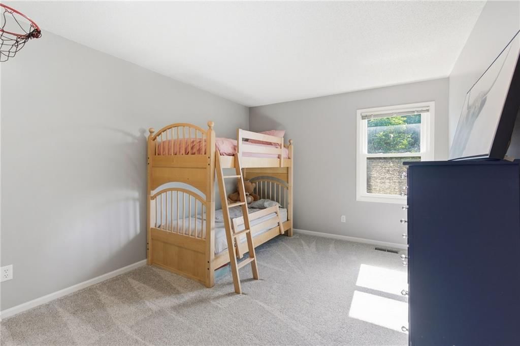 15730 S Kenwood Street — photo 28