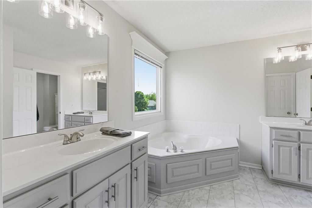 15730 S Kenwood Street — photo 33