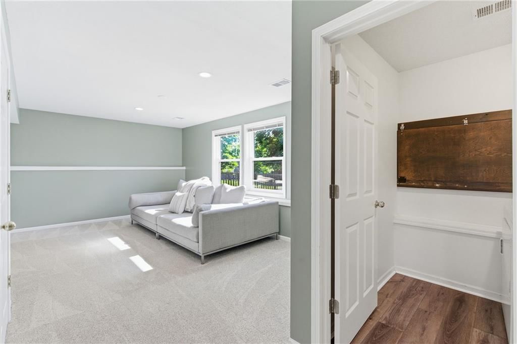 15730 S Kenwood Street — photo 41