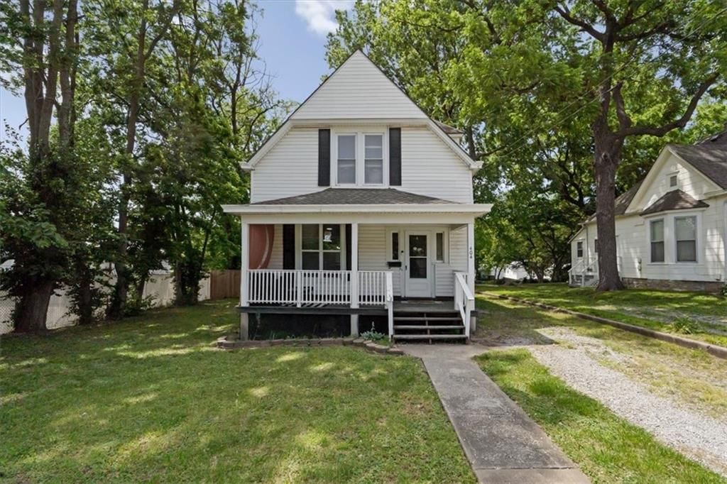 404 S Osage Street — photo 1