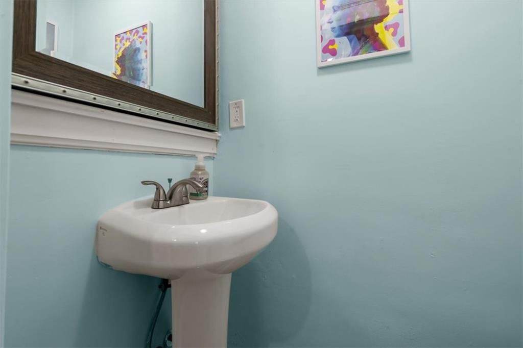 404 S Osage Street — photo 14