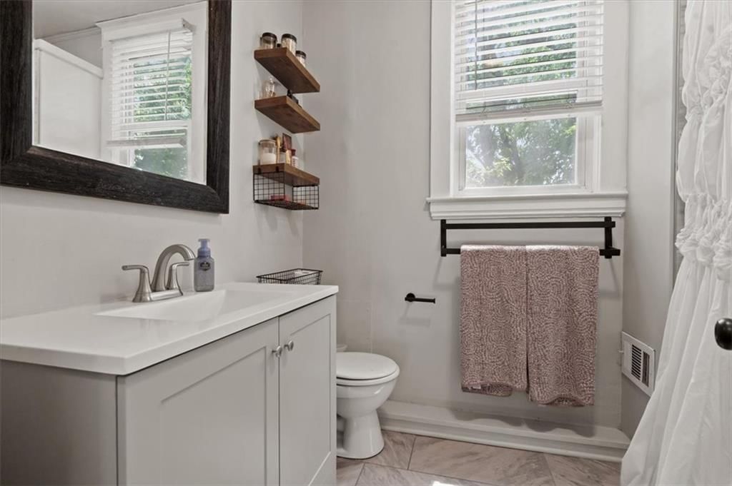 404 S Osage Street — photo 19
