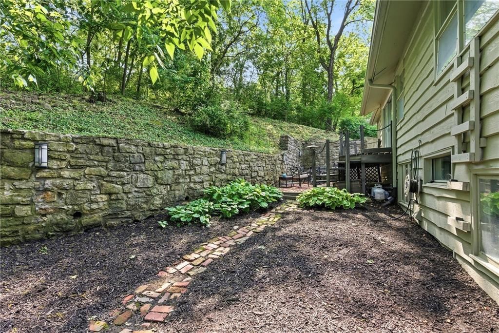 139 S Lakeshore Drive — photo 15