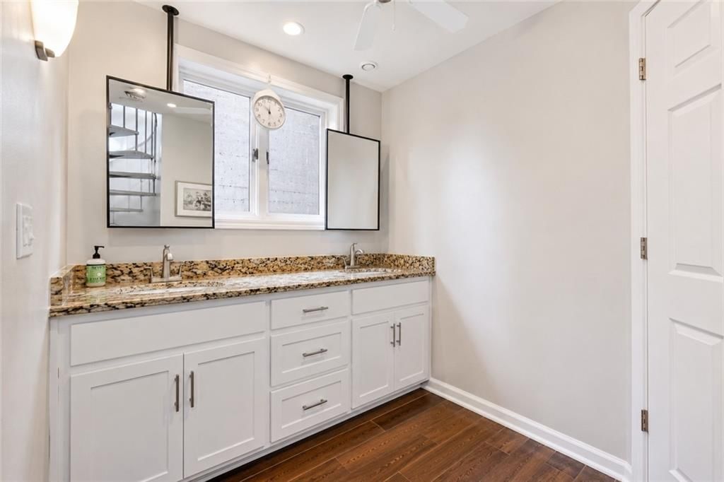 139 S Lakeshore Drive — photo 46