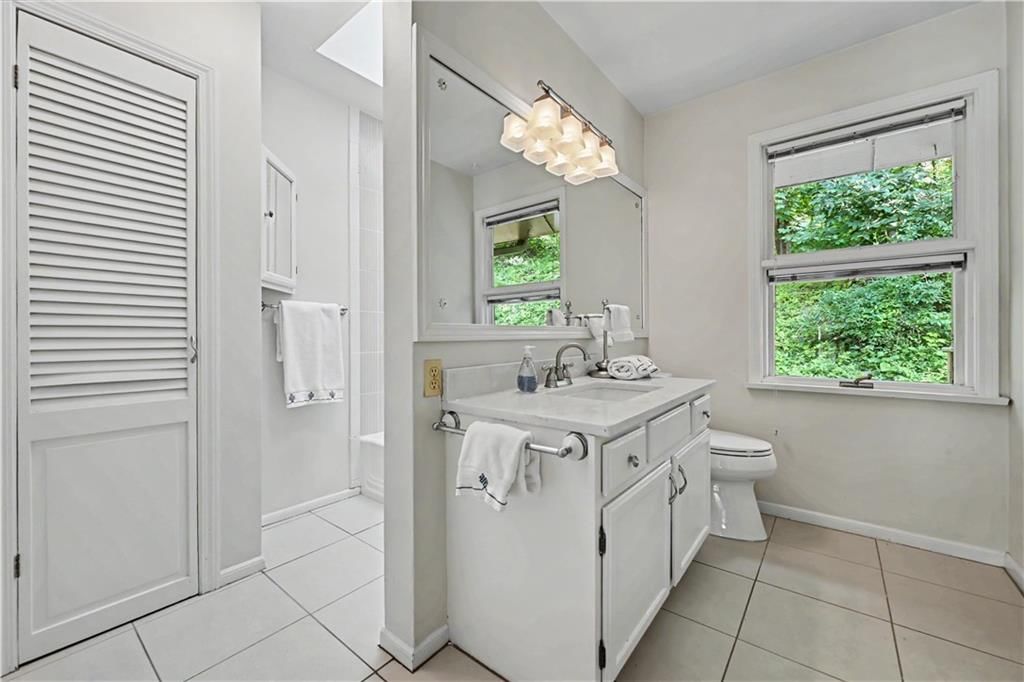139 S Lakeshore Drive — photo 54