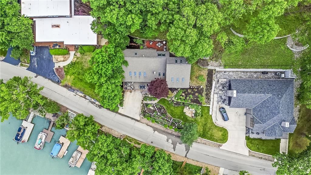 139 S Lakeshore Drive — photo 82