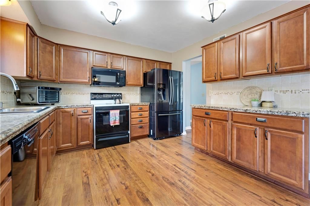 16305 W 125th Street — photo 7