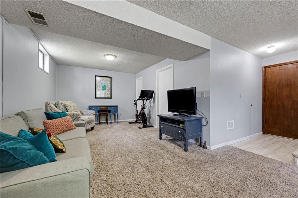 16305 W 125th Street — photo 16