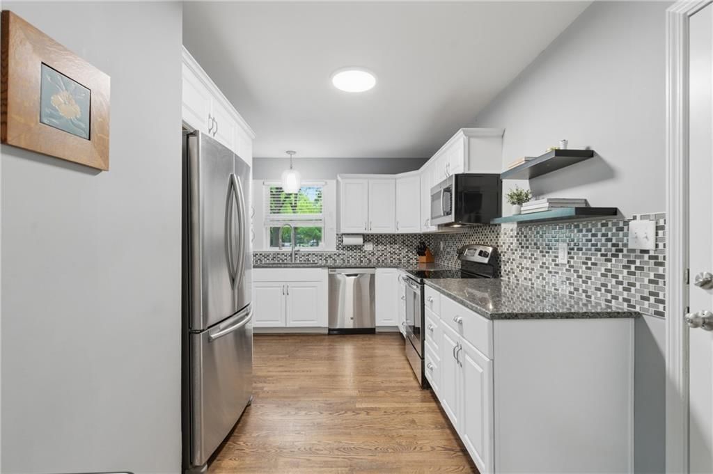 6018 W 78th Terrace — photo 8