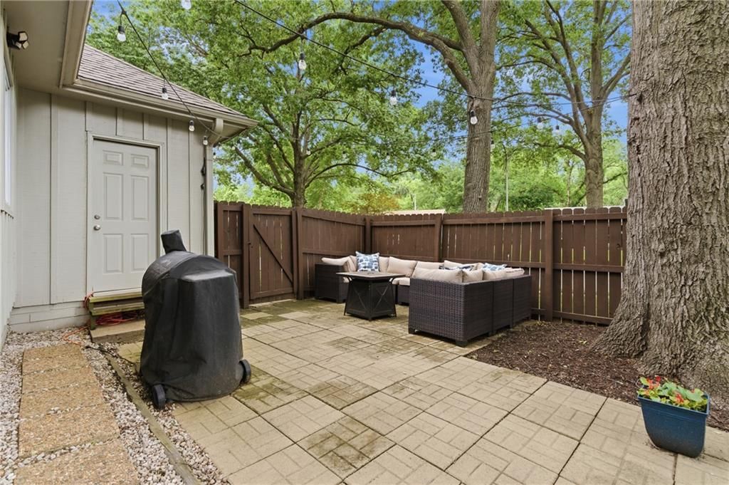 6018 W 78th Terrace — photo 20