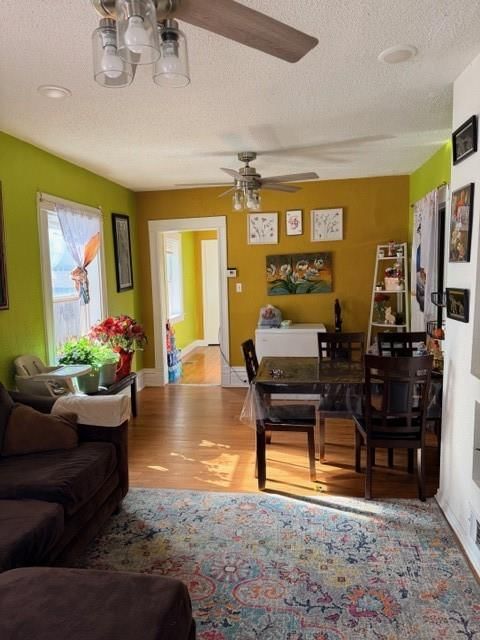 2014 Spruce Avenue — photo 3
