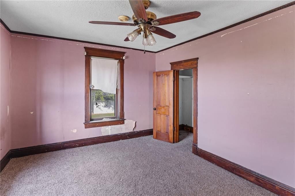 302 E 4th Street — photo 13