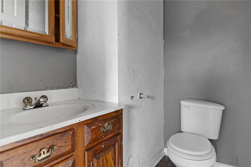 302 E 4th Street — photo 30
