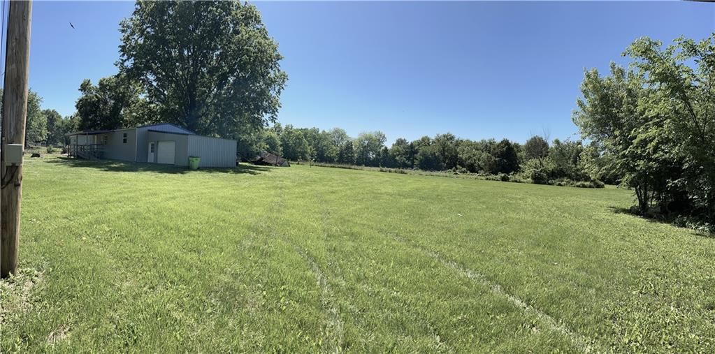 624 N McComb Street — photo 8