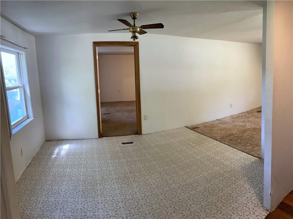624 N McComb Street — photo 14