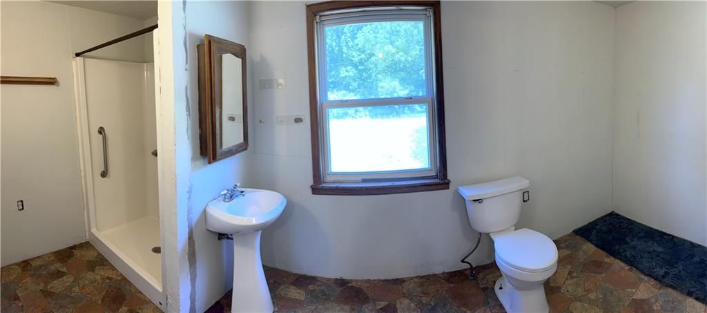 624 N McComb Street — photo 16