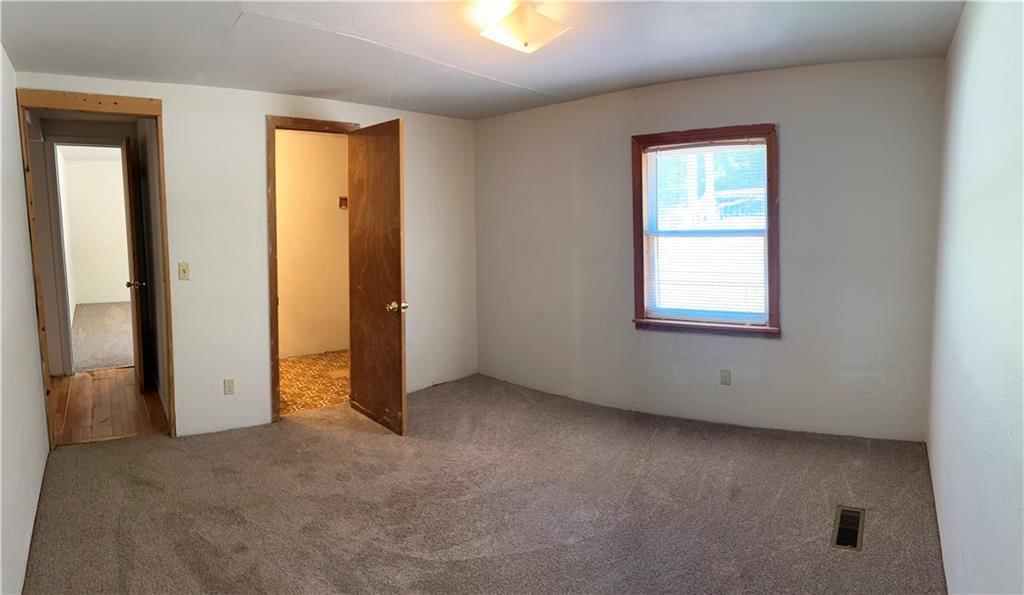 624 N McComb Street — photo 17