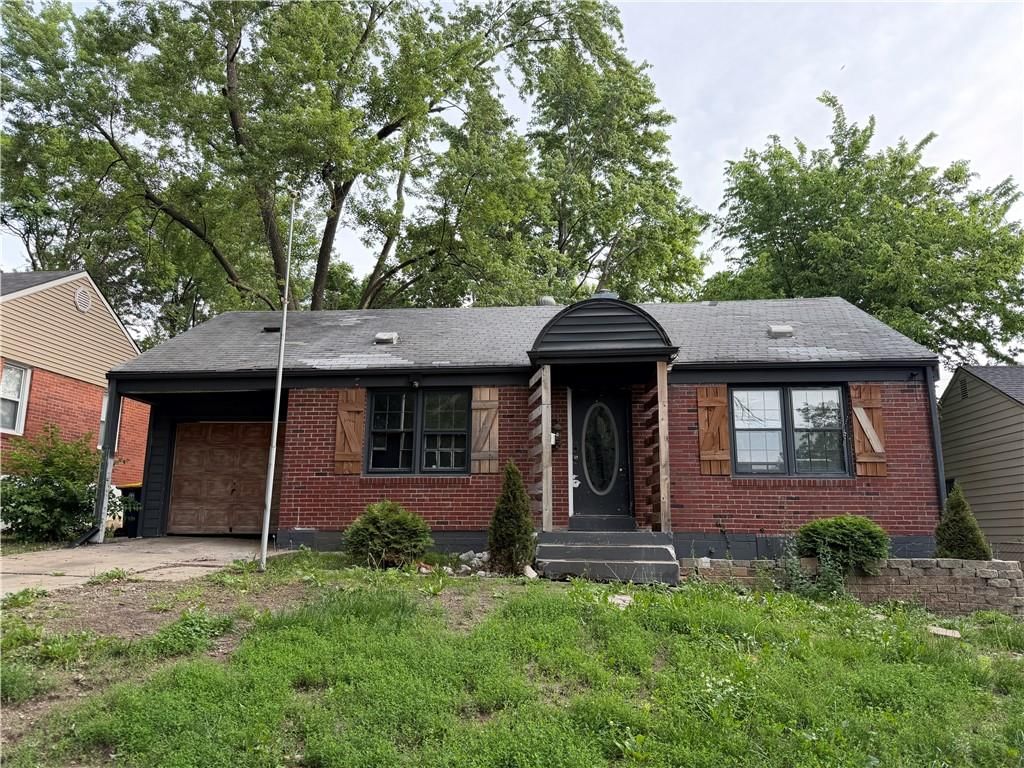 20 W Pocahontas Lane — photo 1