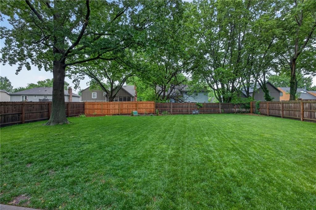 1014 N Church Street — photo 28