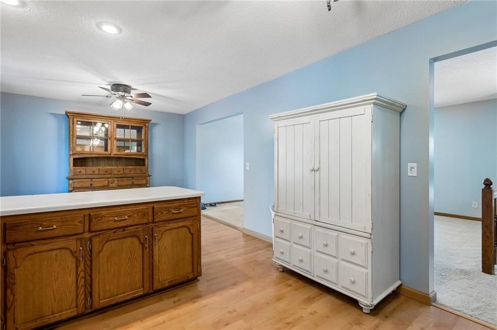 807 E Summit Street — photo 7