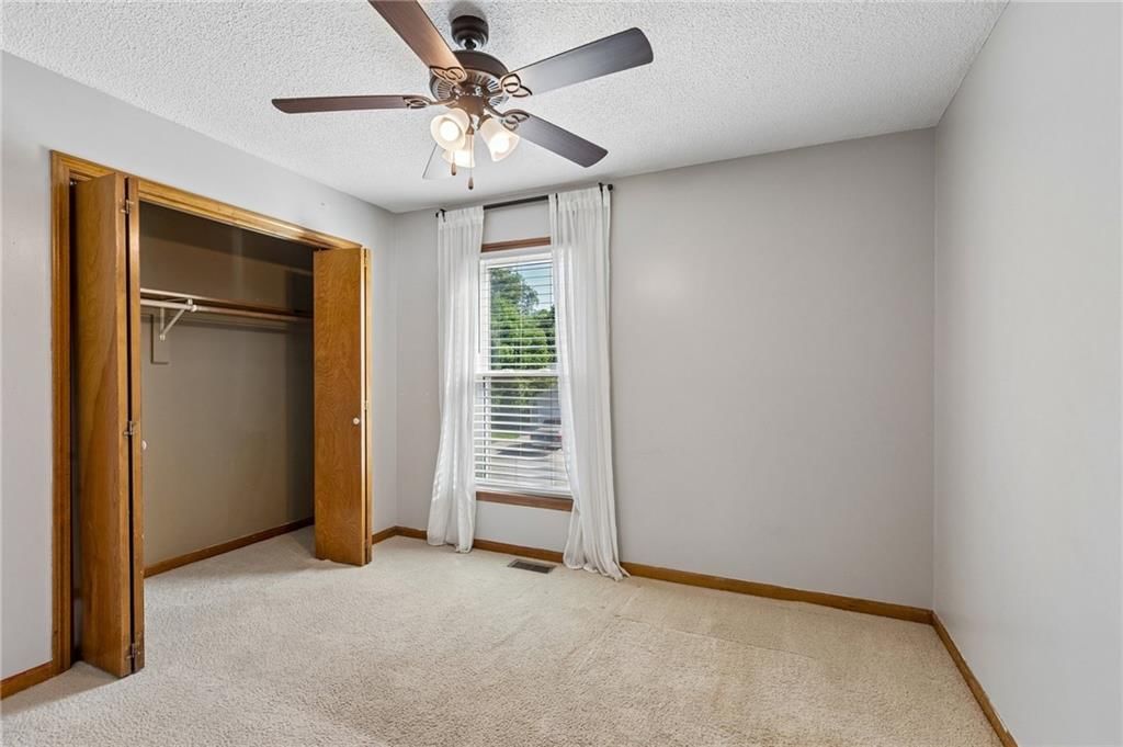 807 E Summit Street — photo 9