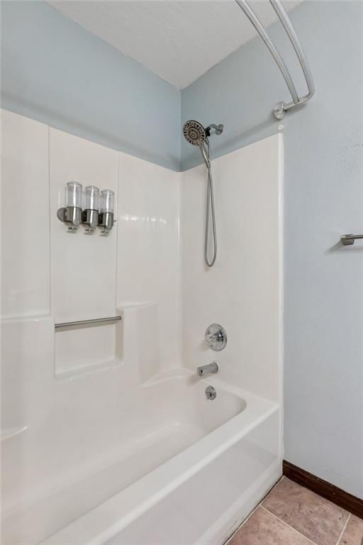 807 E Summit Street — photo 15