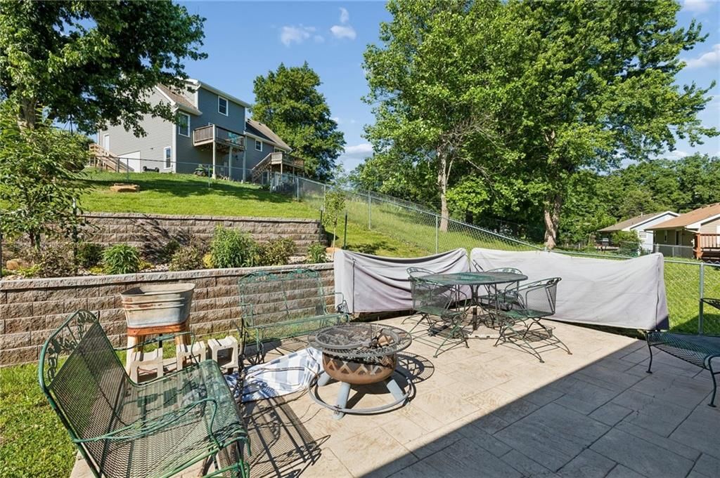 807 E Summit Street — photo 26