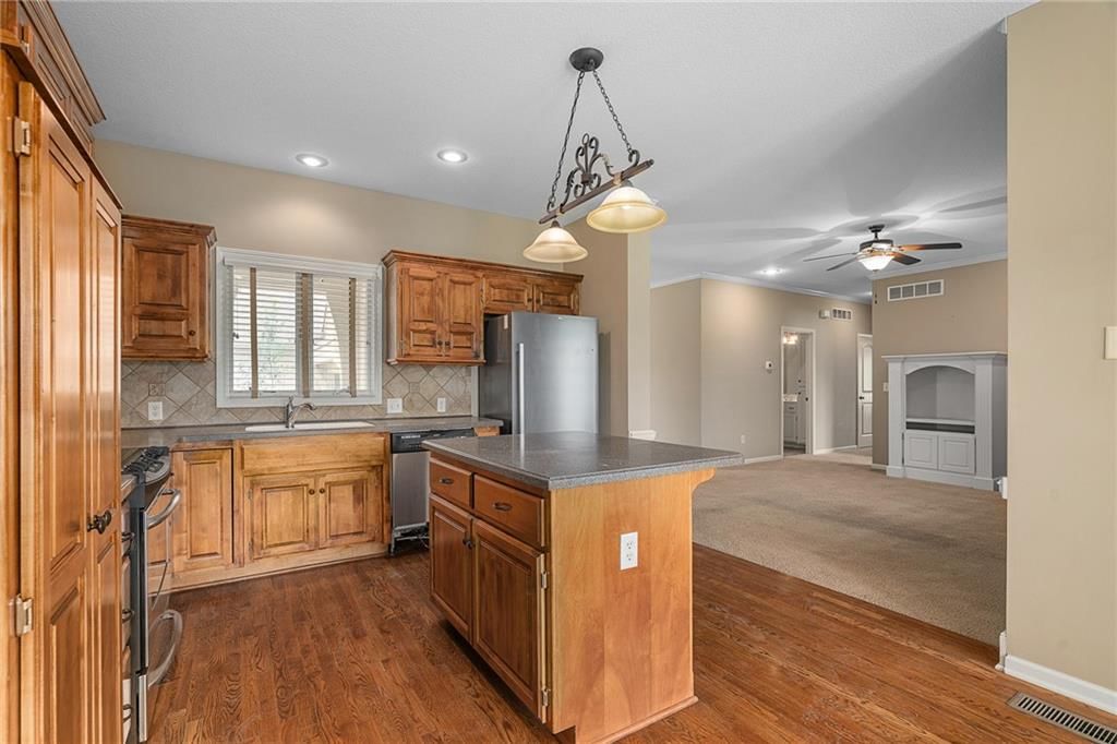 14120 S Summit Street — photo 10