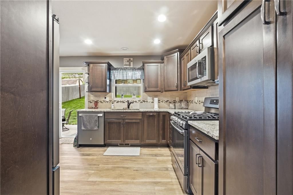 16704 Ellisonway Way — photo 10