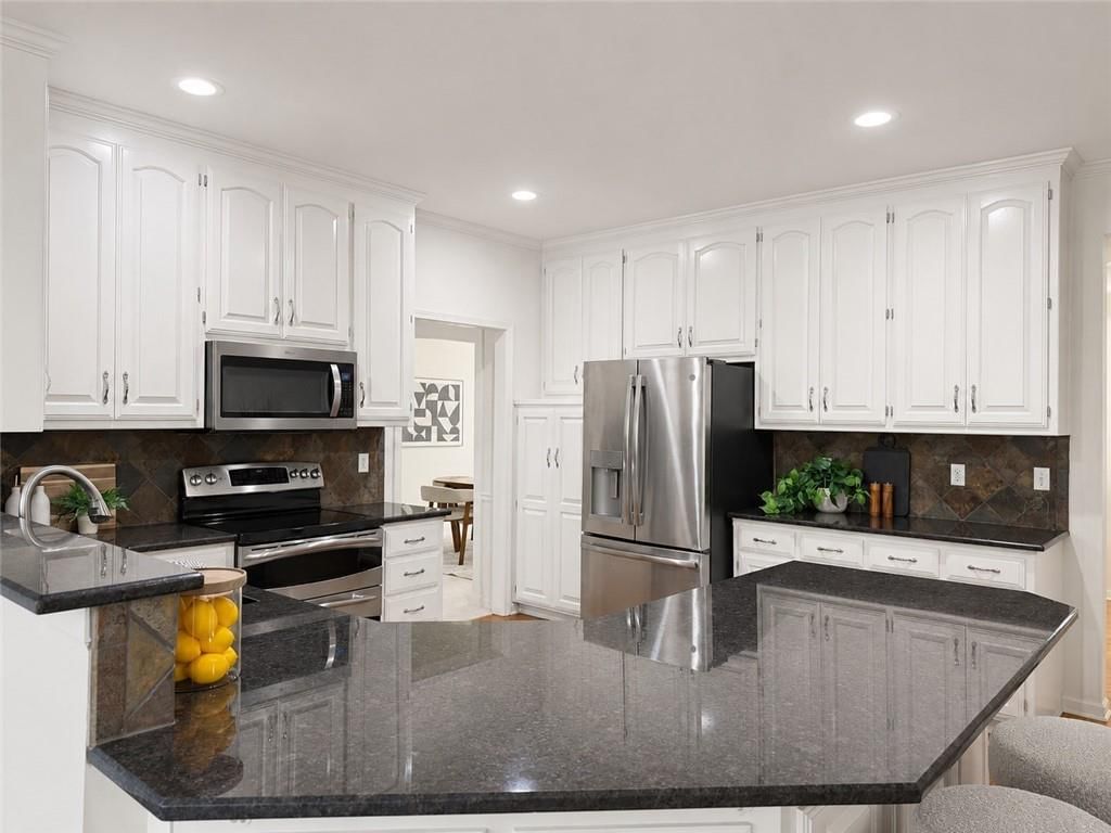 13902 W 71 Terrace — photo 3