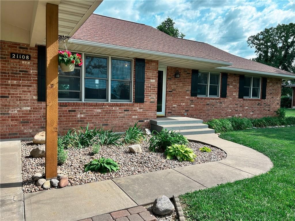 21108 E 975 Place — photo 3