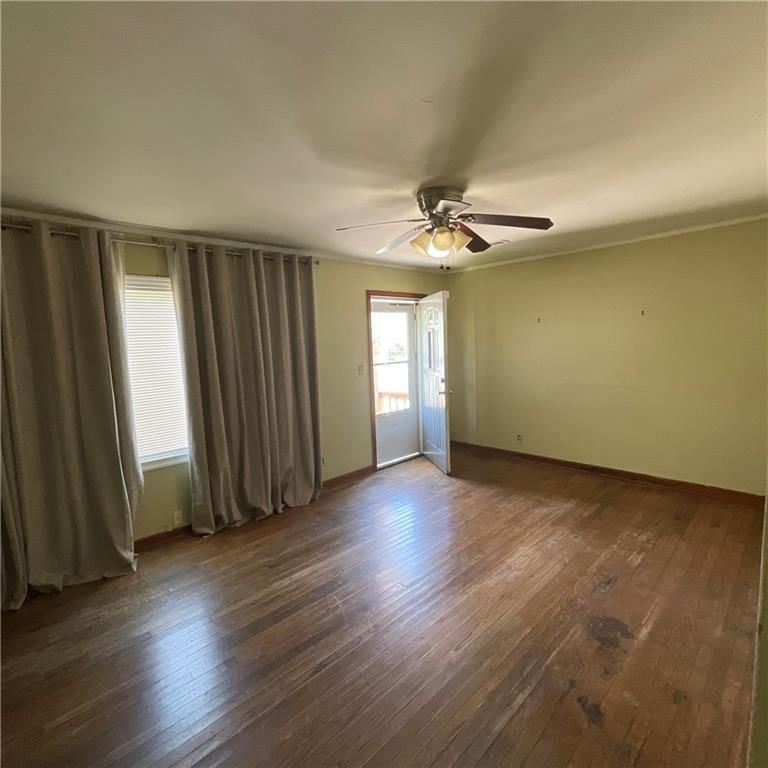 3133 Longwood Avenue — photo 8
