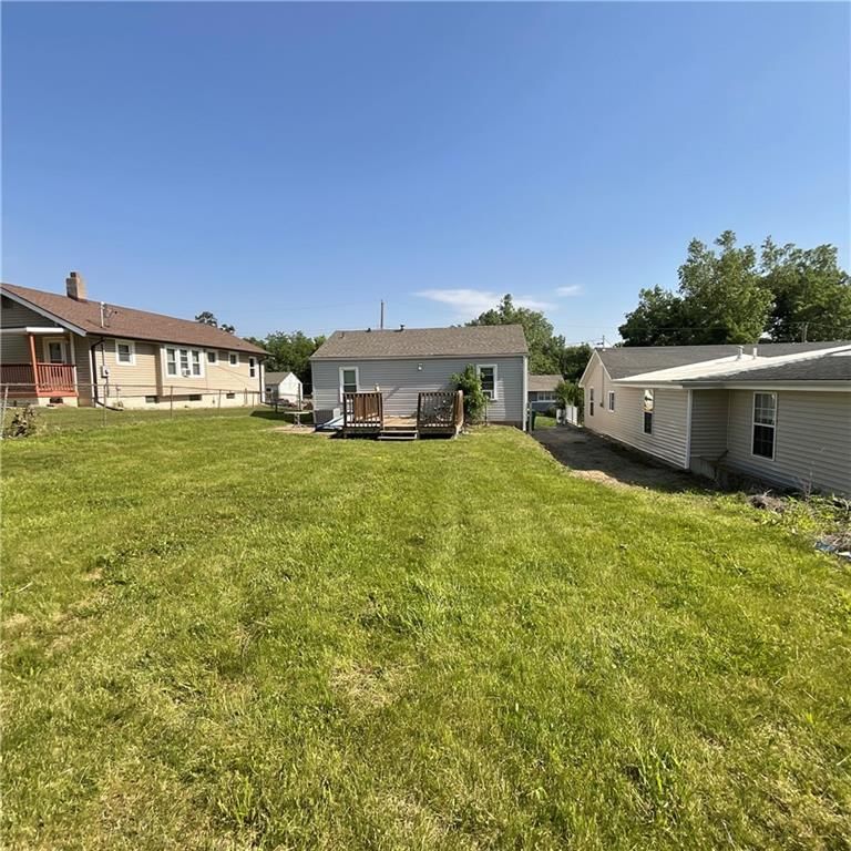 3133 Longwood Avenue — photo 13