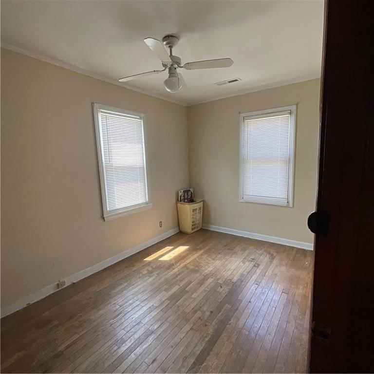 3133 Longwood Avenue — photo 17