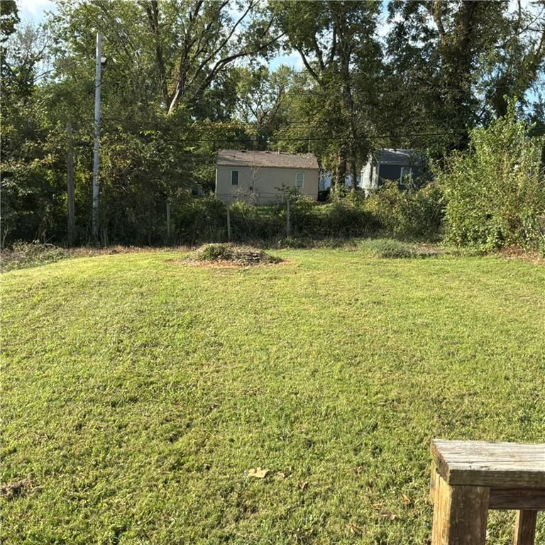 3133 Longwood Avenue — photo 22