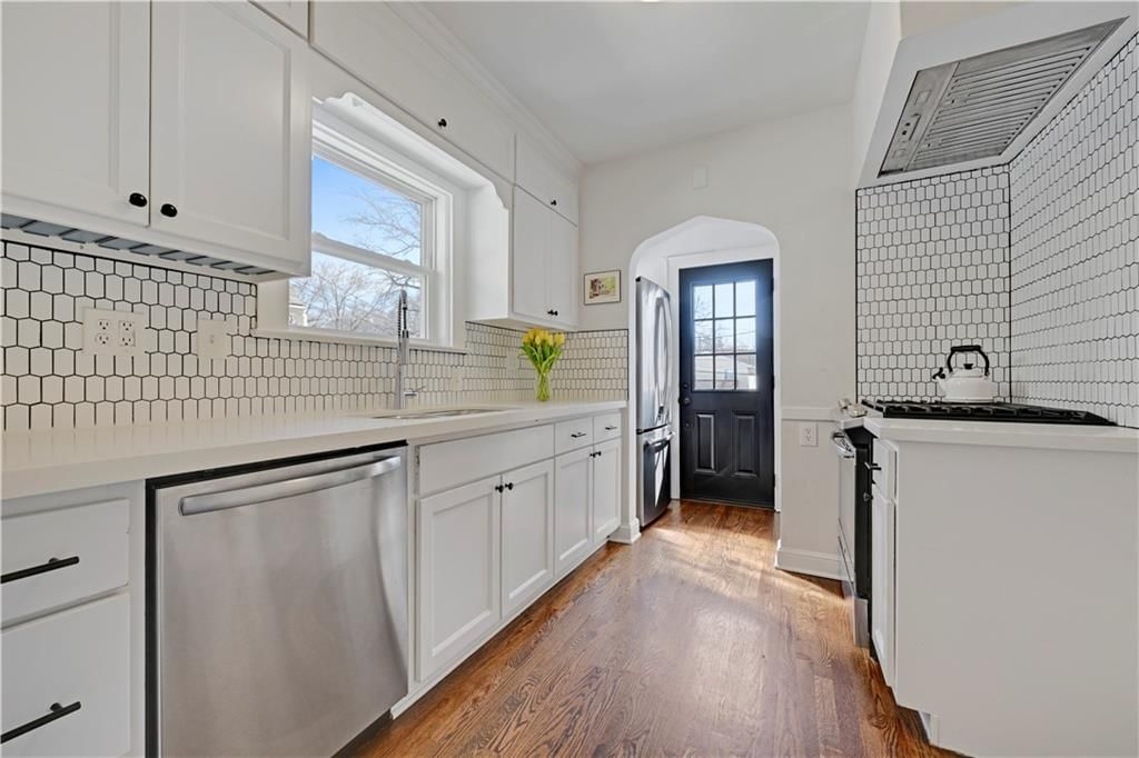 7305 Walnut Street — photo 16