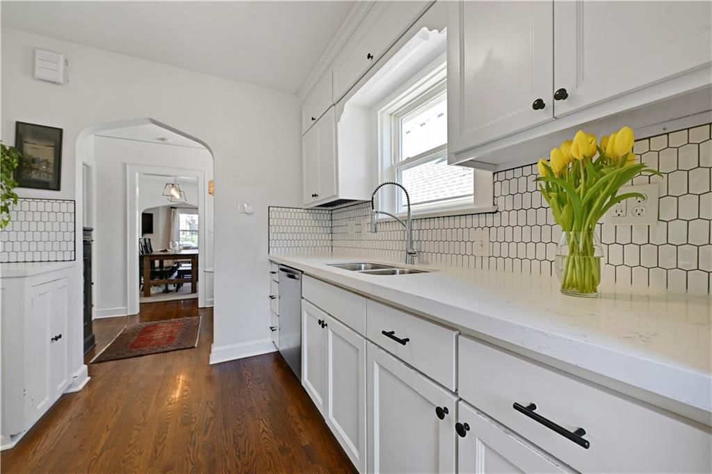 7305 Walnut Street — photo 18