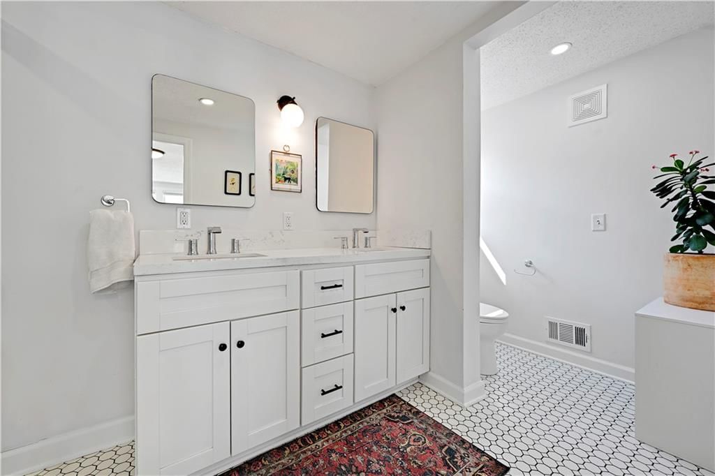 7305 Walnut Street — photo 22